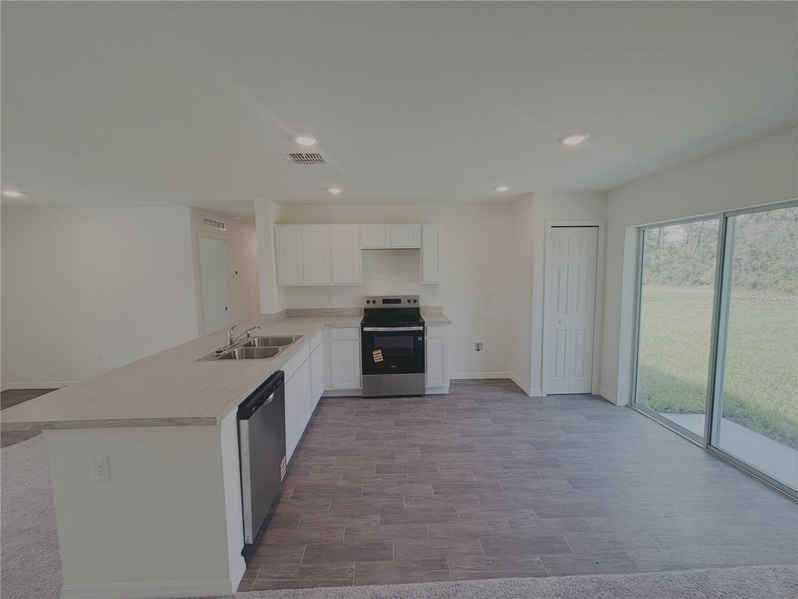 3040 Sw 168th Loop Property Photo 6