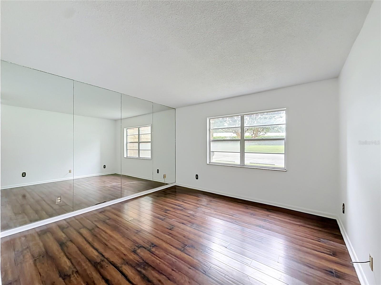 2837 Ne 3rd St #103 Property Photo 15
