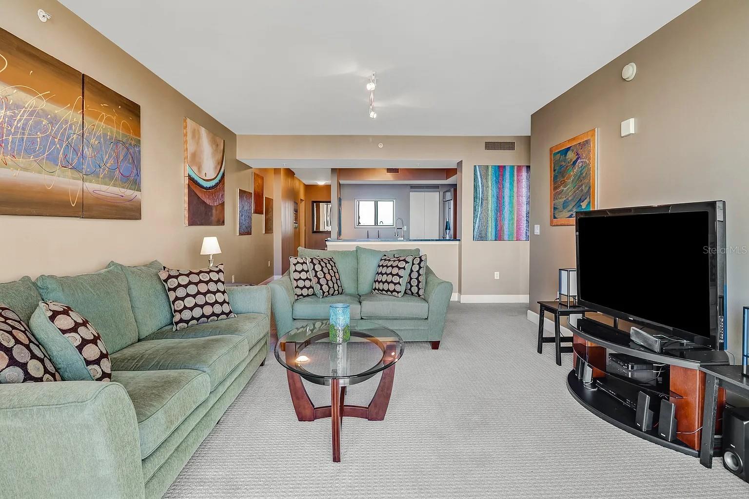 3000 Oasis Grand Blvd #1002 Property Photo 8