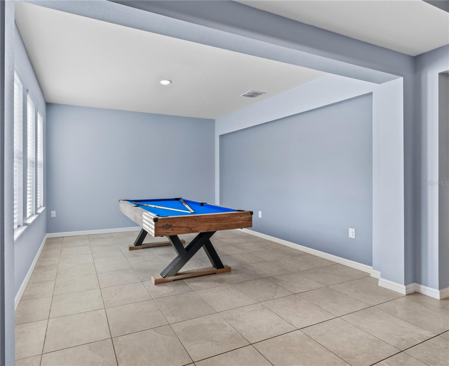14557 Cedarwood Ave Property Photo 6