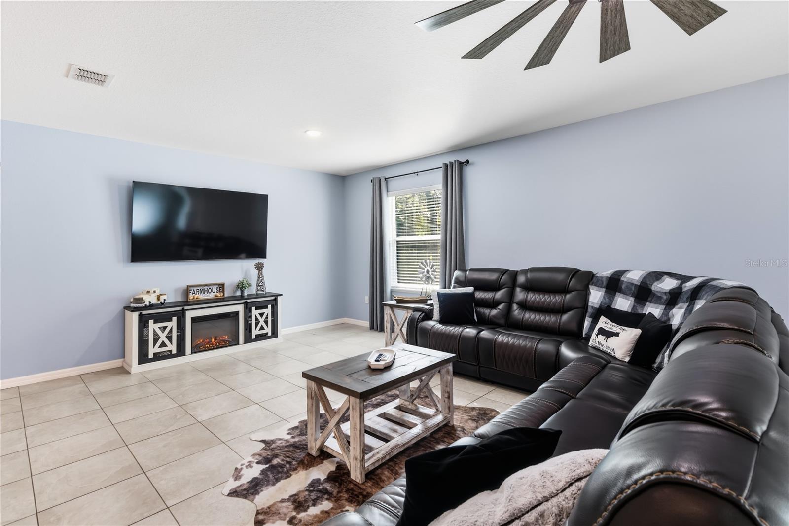 14557 Cedarwood Ave Property Photo 11