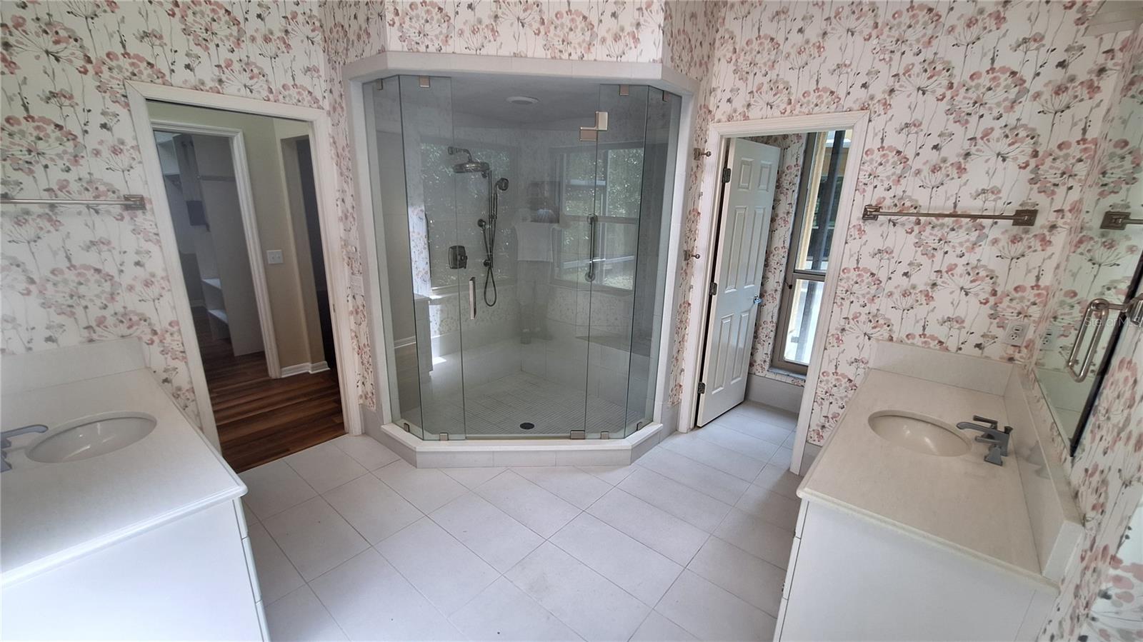 2210 Se Laurel Run Dr Property Photo 23