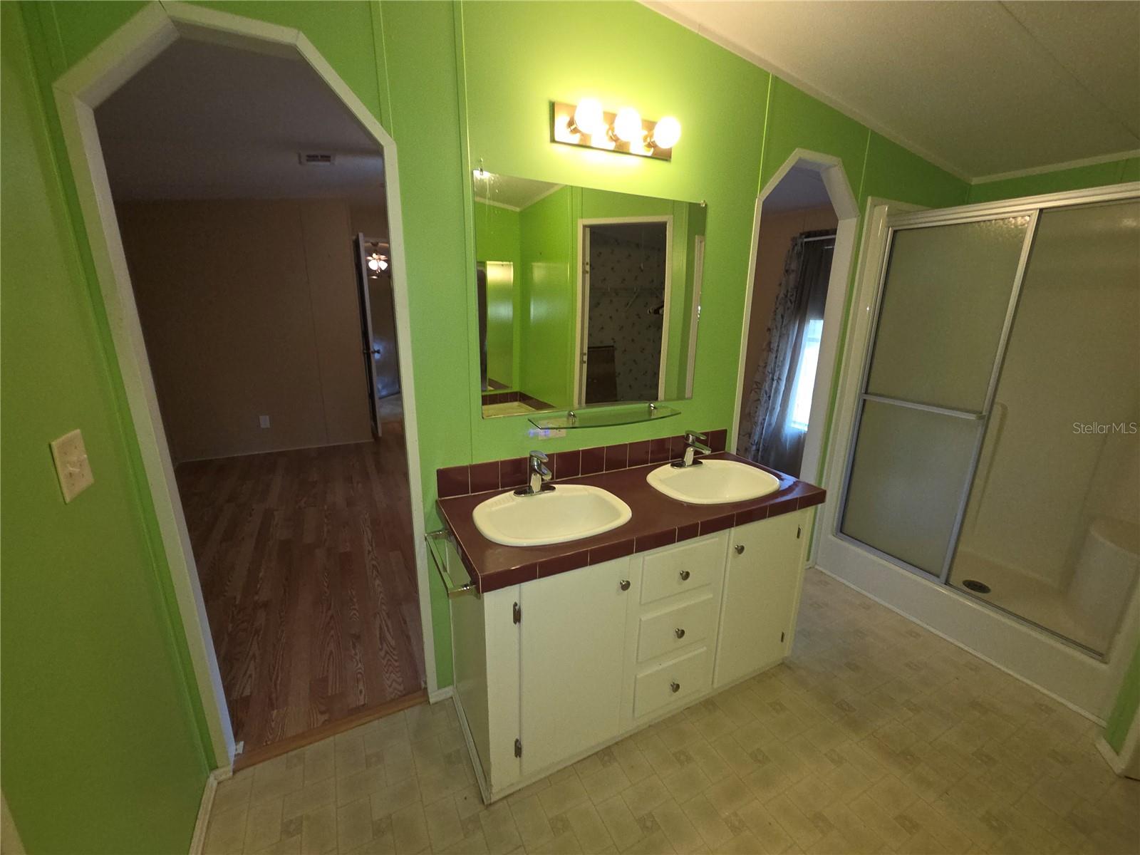 750 Ne 131st Ter Property Photo 23