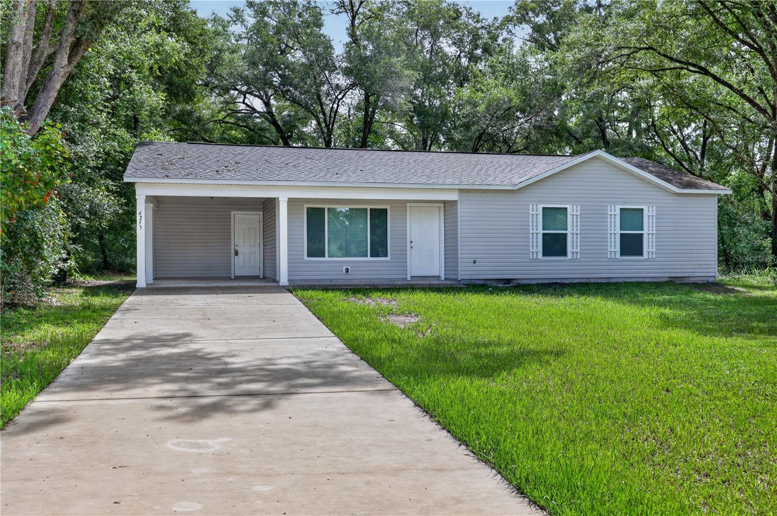 6255 Se 165th Ct Property Photo 1