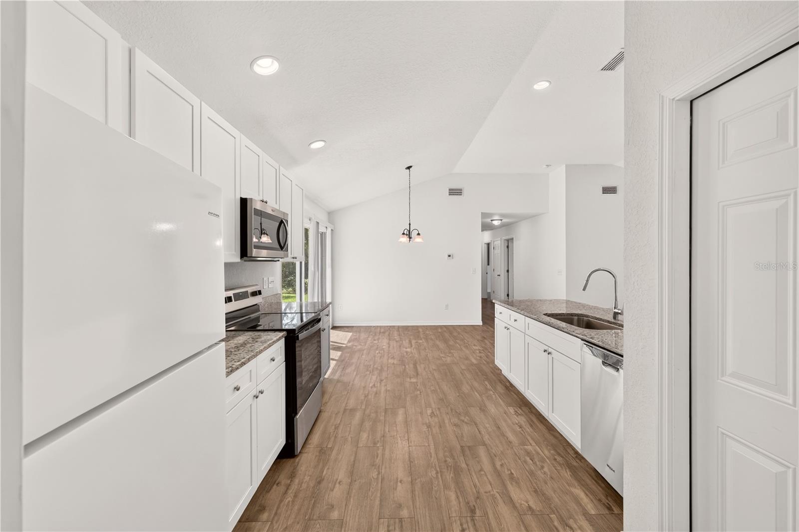 6255 Se 165th Ct Property Photo 18
