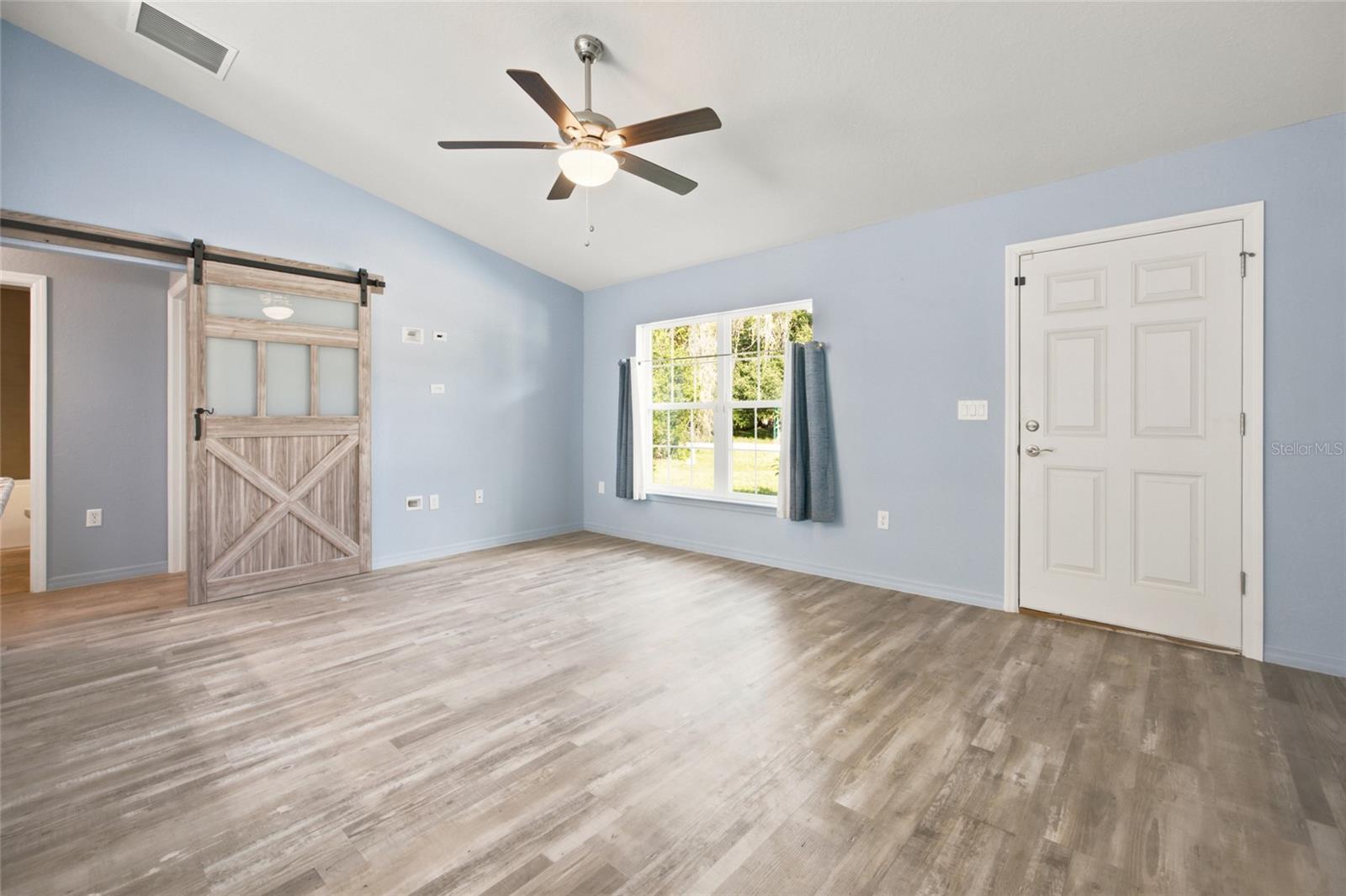 19056 Saint Benedict Dr Property Photo 4