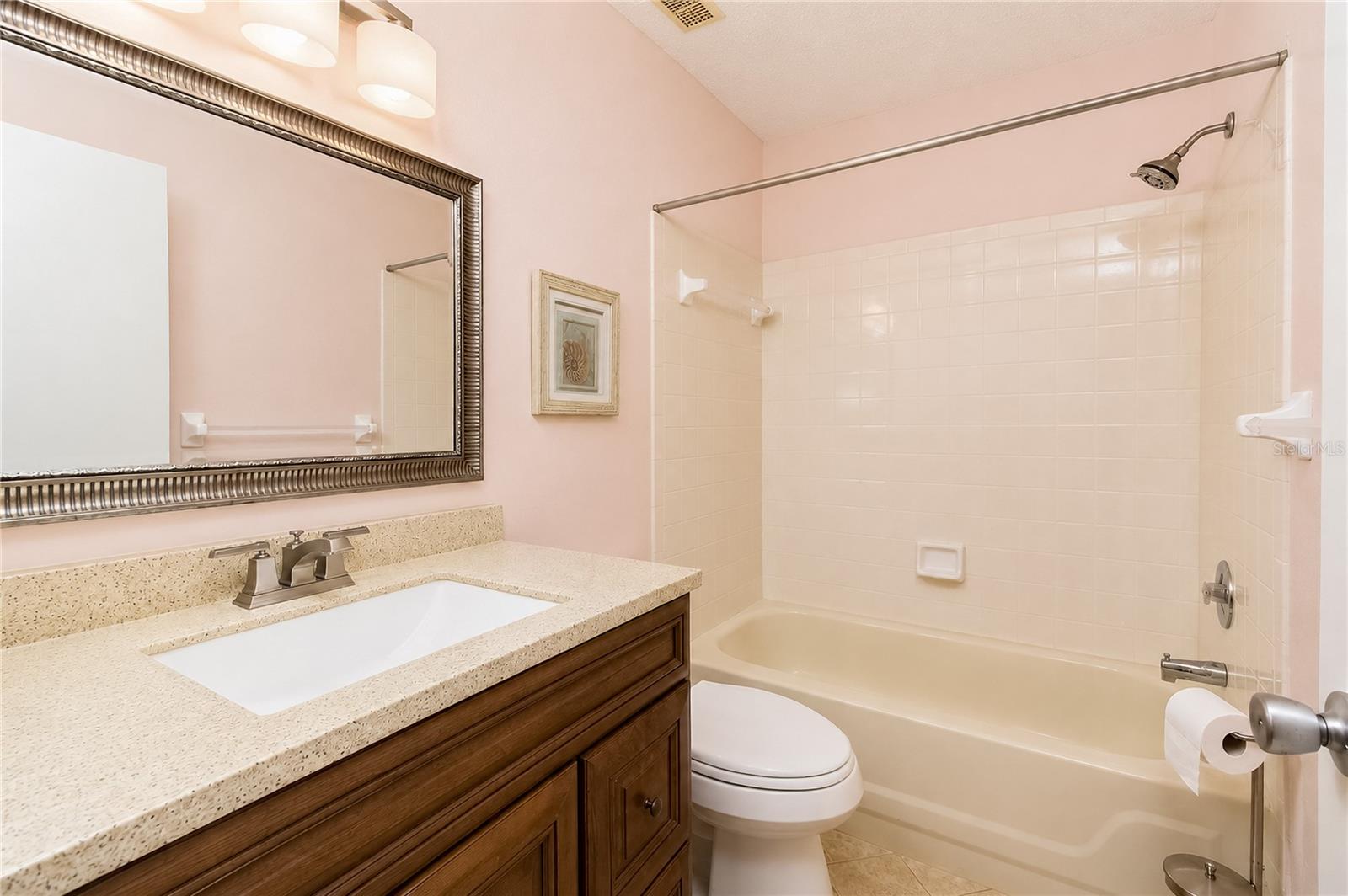 8702 Sw 94th St #e Property Photo 11