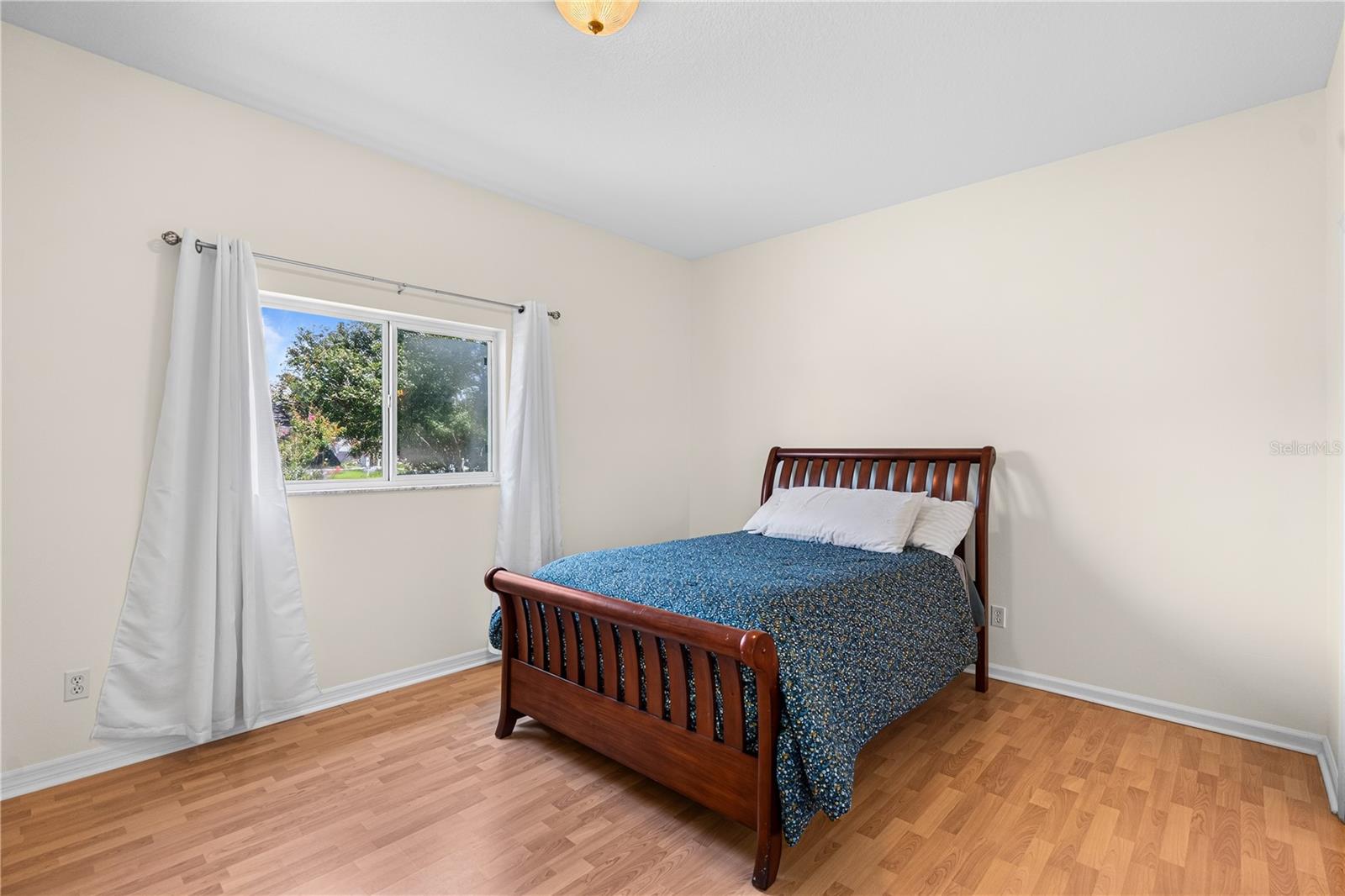 1901 Nw 50th Cir Property Photo 11