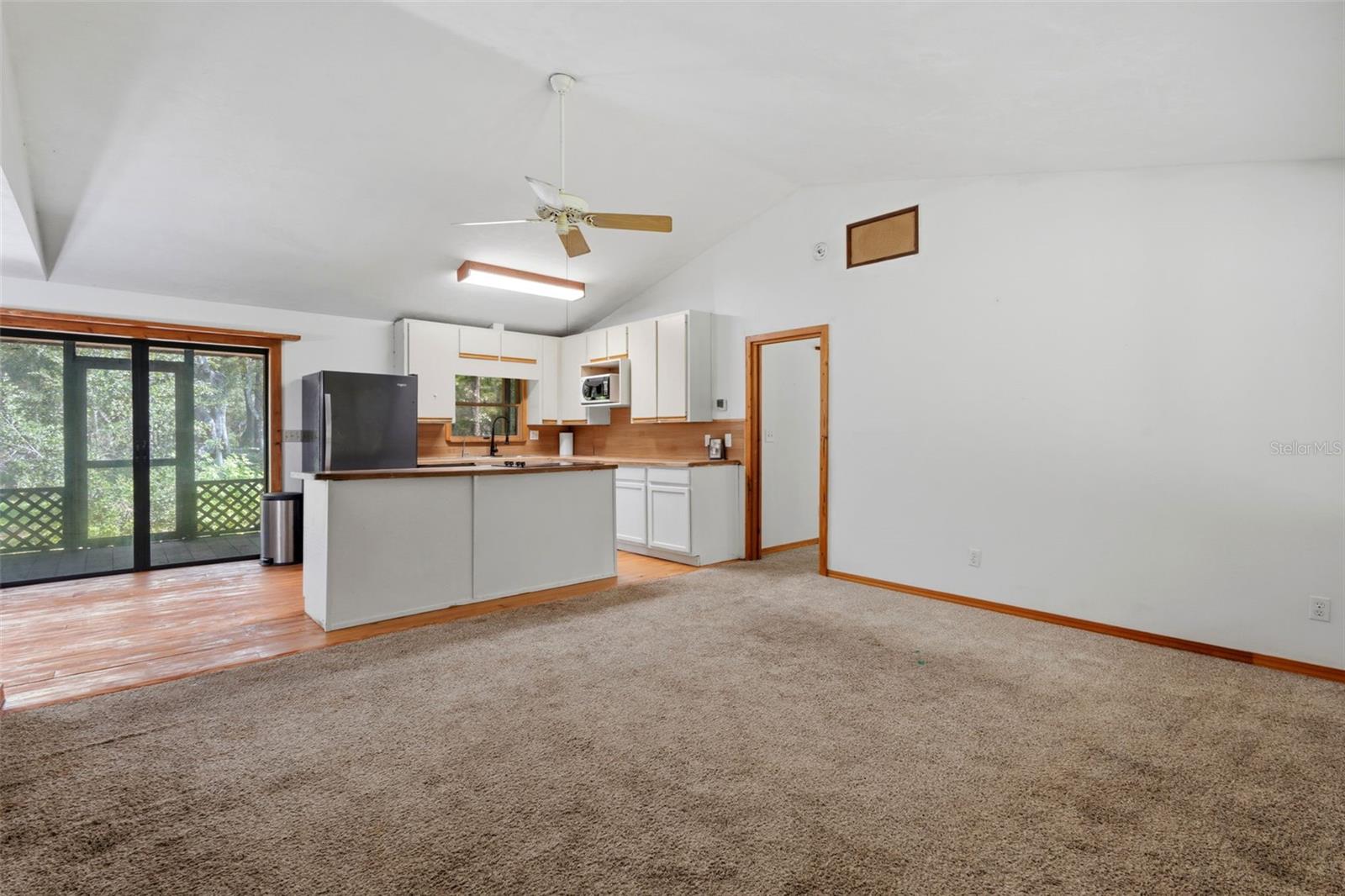 5581 Ne 157th Ter Property Photo 11