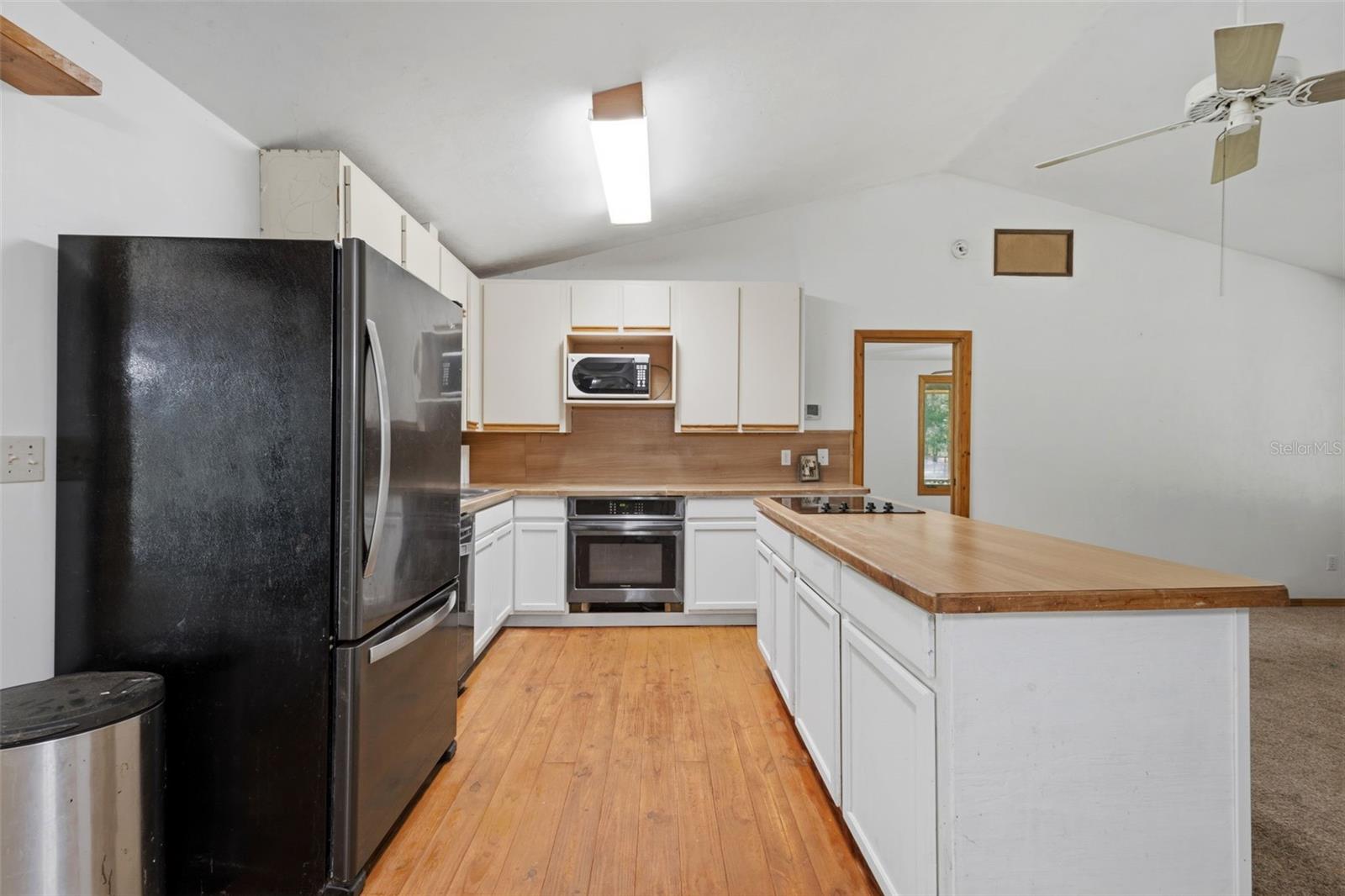 5581 Ne 157th Ter Property Photo 13