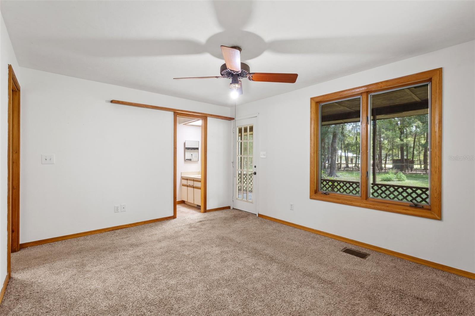 5581 Ne 157th Ter Property Photo 17