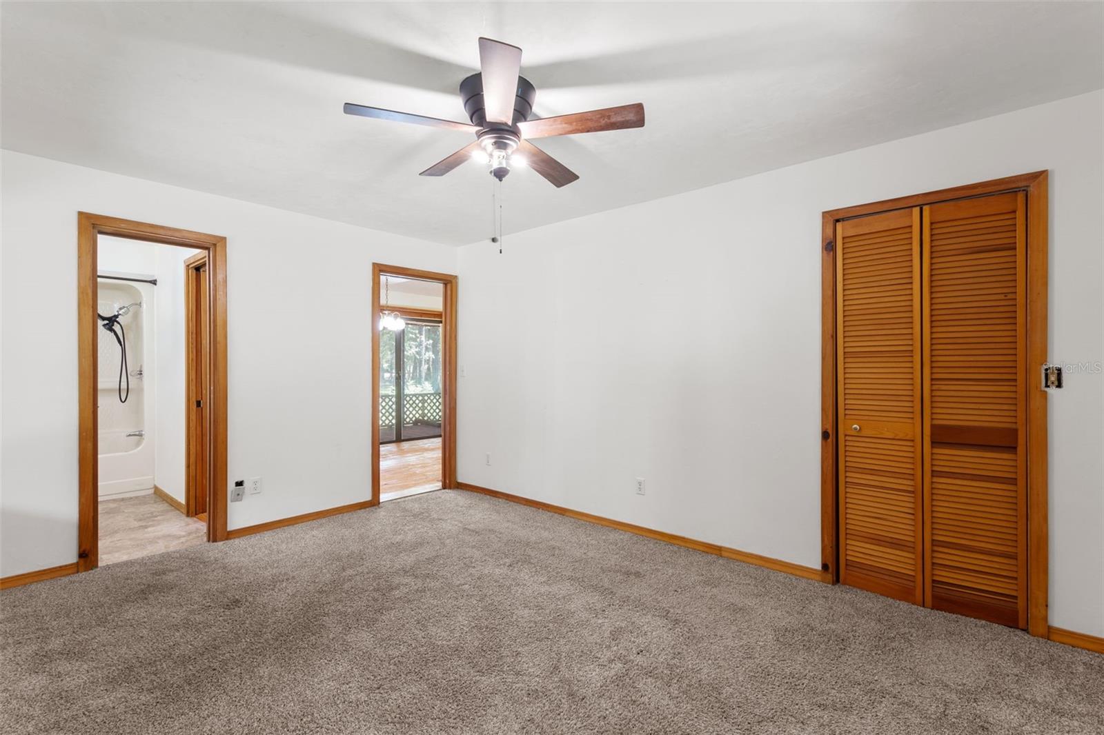 5581 Ne 157th Ter Property Photo 19