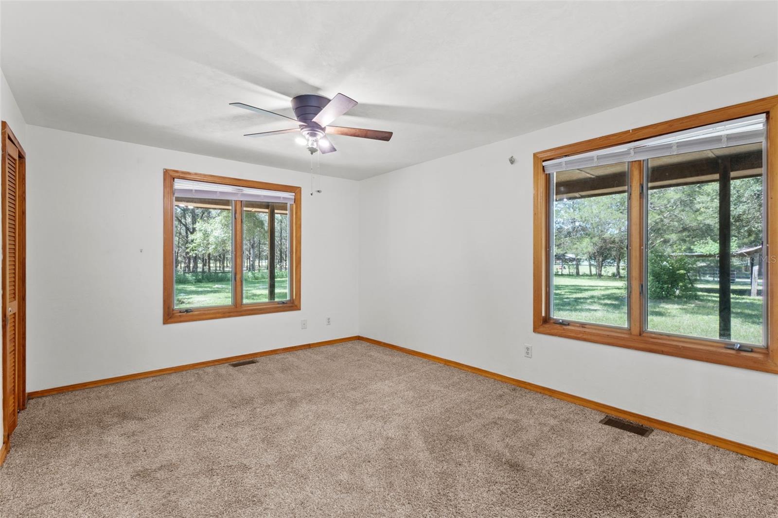 5581 Ne 157th Ter Property Photo 20