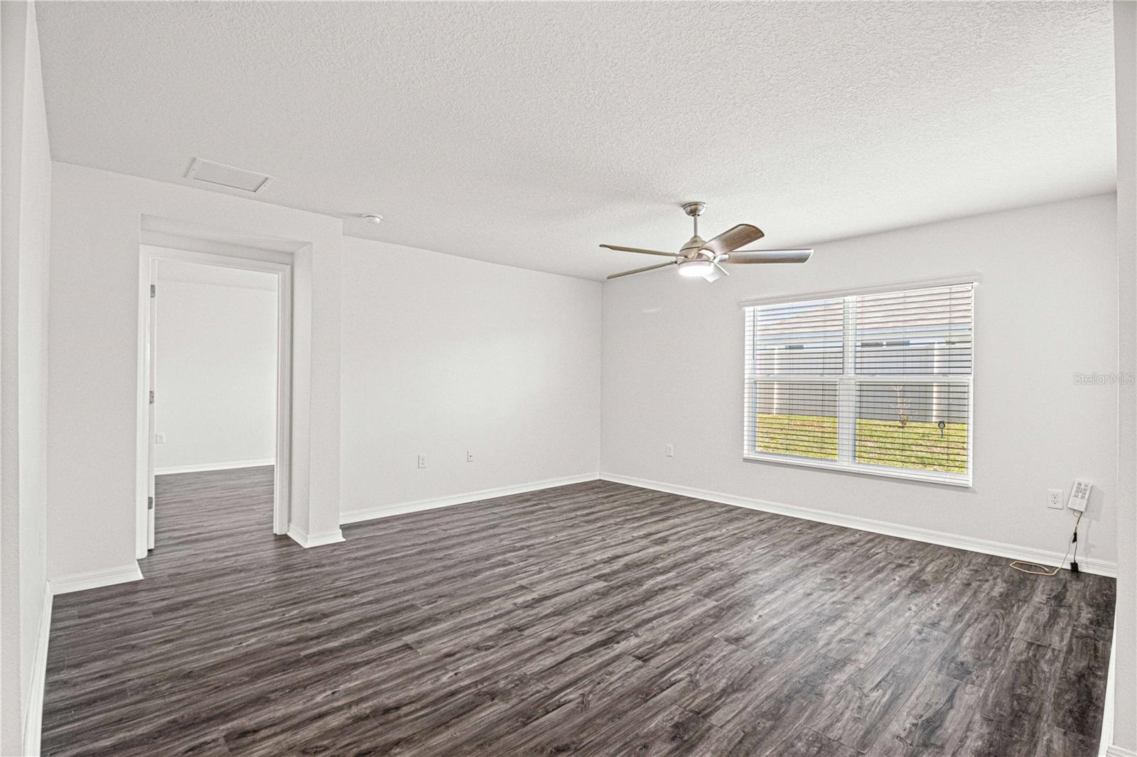 8687 Sw 49th Ter Property Photo 13