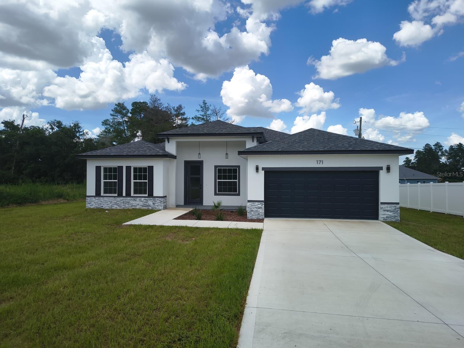 171 Marion Oaks Trl Property Photo 1