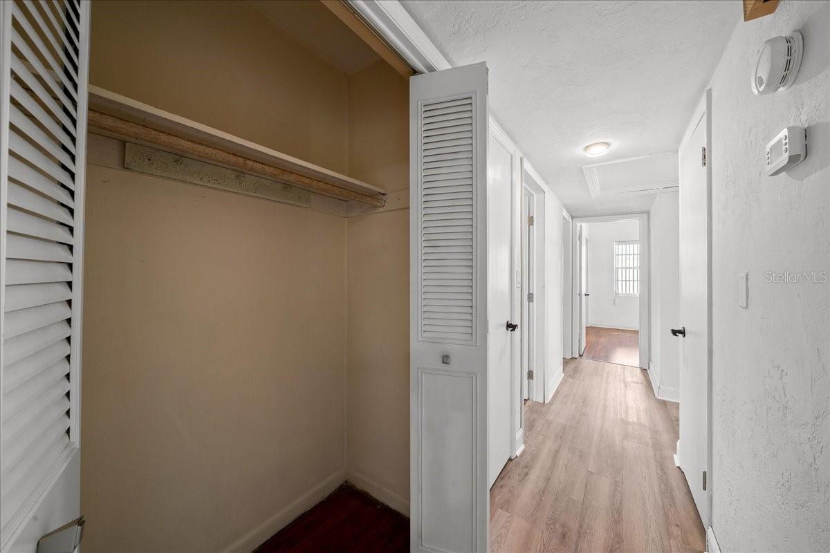 2830 Se 6th St Property Photo 16