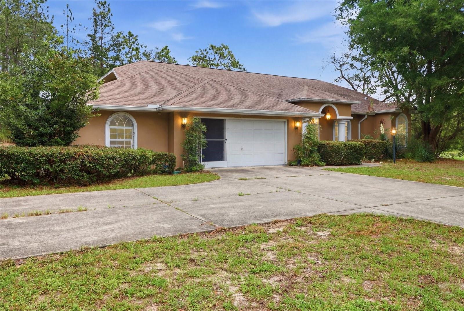 2667 W Pine Ridge Blvd Property Photo 4