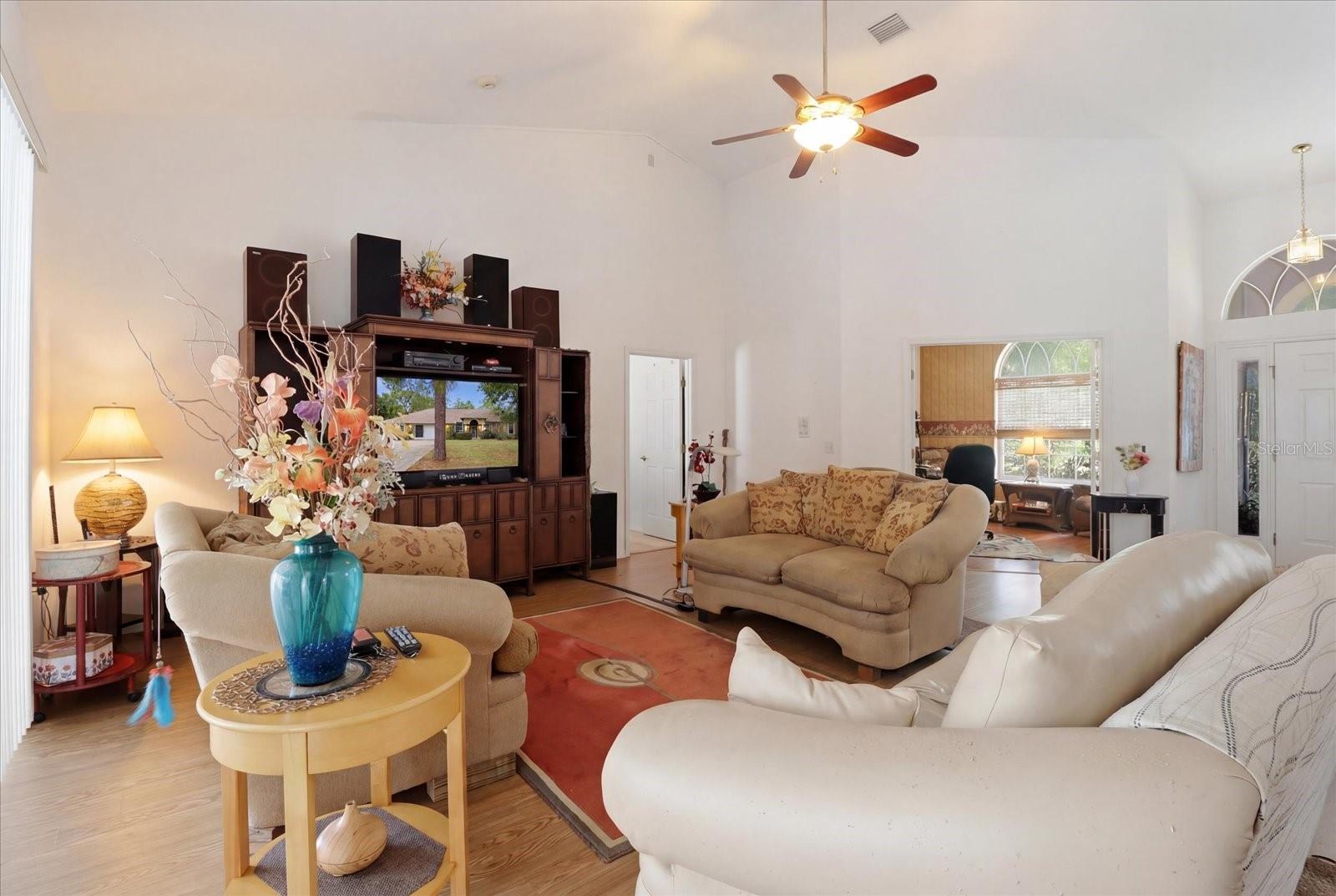 2667 W Pine Ridge Blvd Property Photo 12