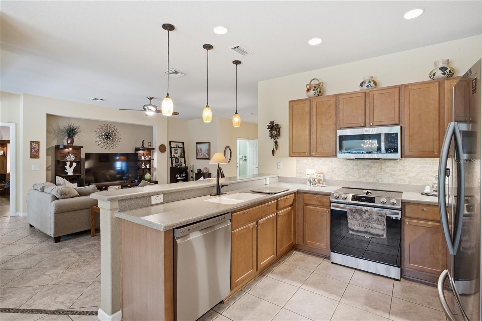 9457 Sw 66th Loop Property Photo 13