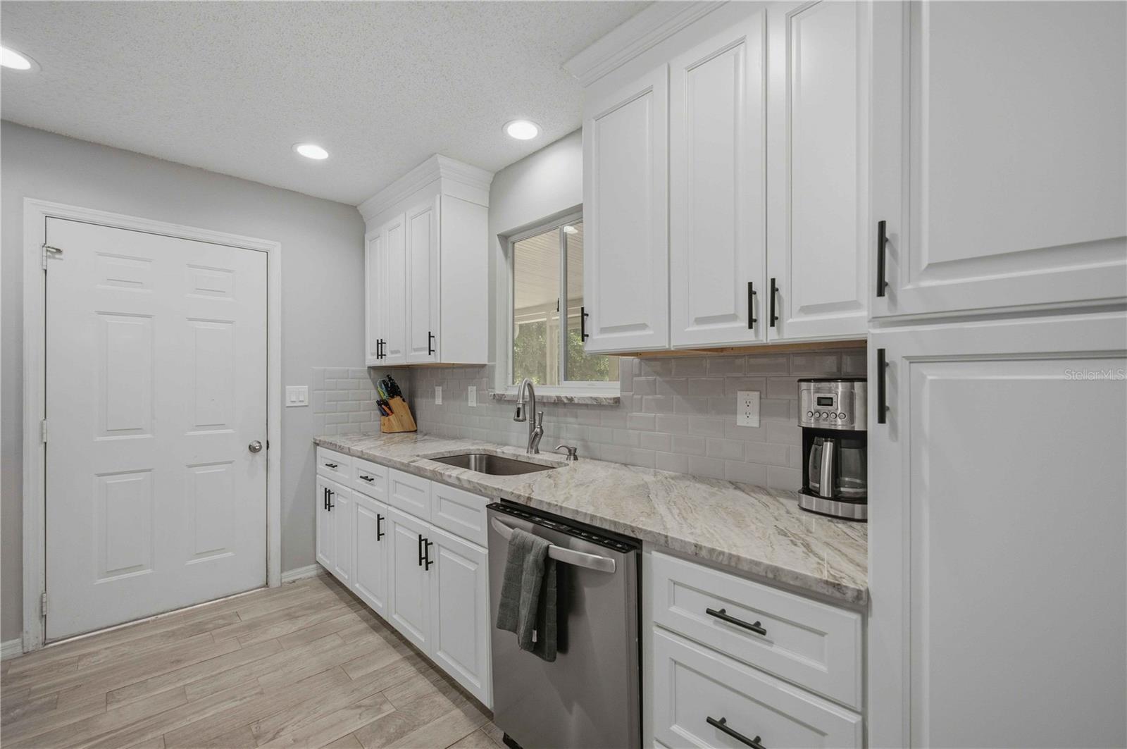 6081 Sw 63rd St Property Photo 12