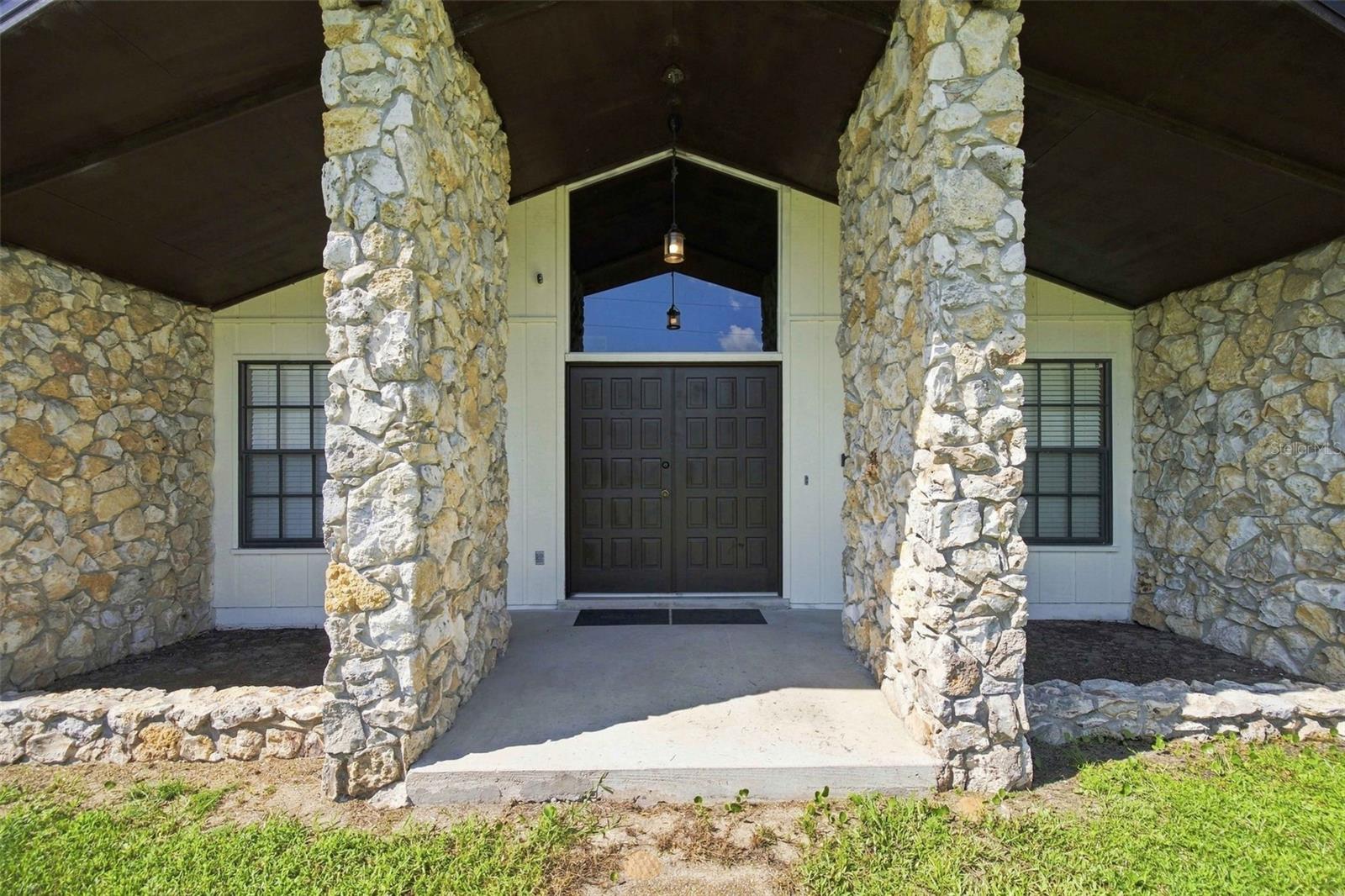 2830 Sw 37th Dr Property Photo 3