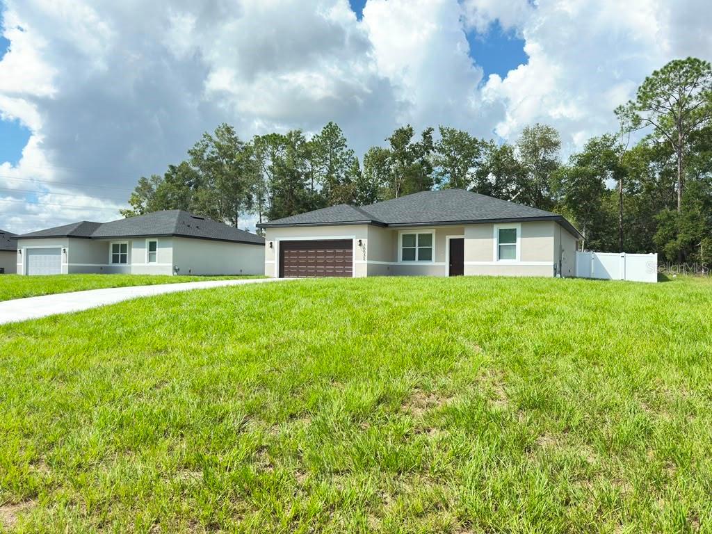 10032 N Deltona Blvd Property Photo 2