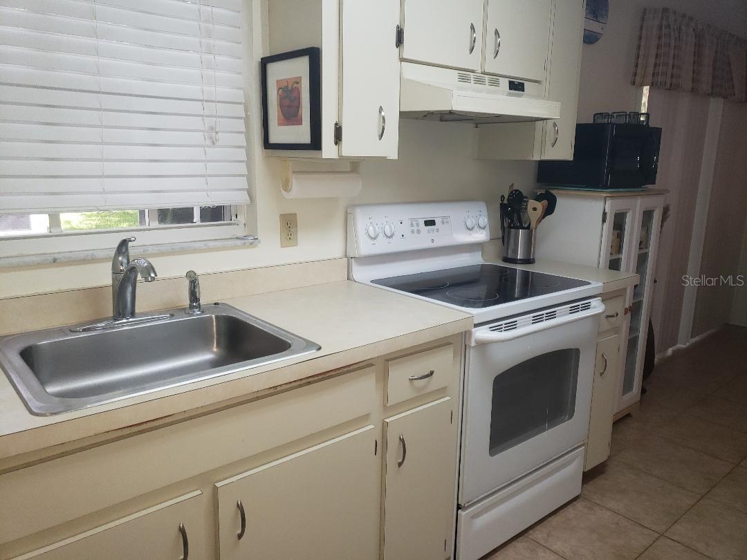 7912 Midway Drive Ter #t101 Property Photo 4