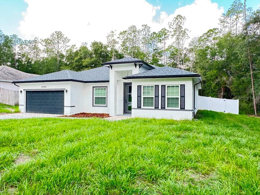 10290 N BISCAYNE DR Property Photo 1