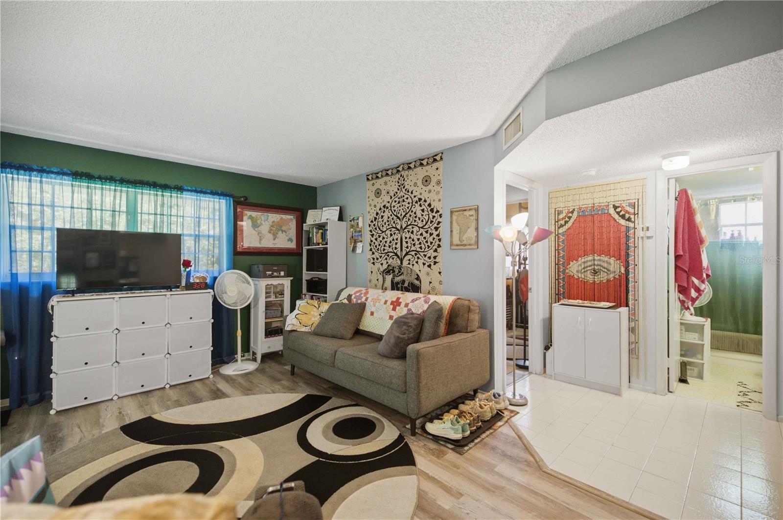 571 Midway Trak #j201 Property Photo 8