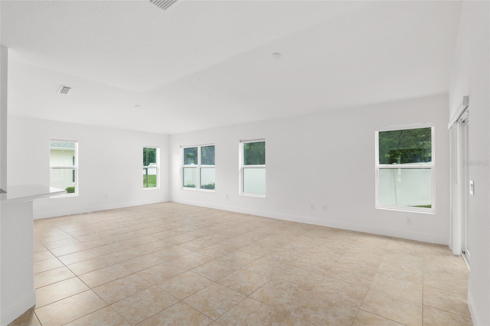 10397 Silver Maple Ave Property Photo 7