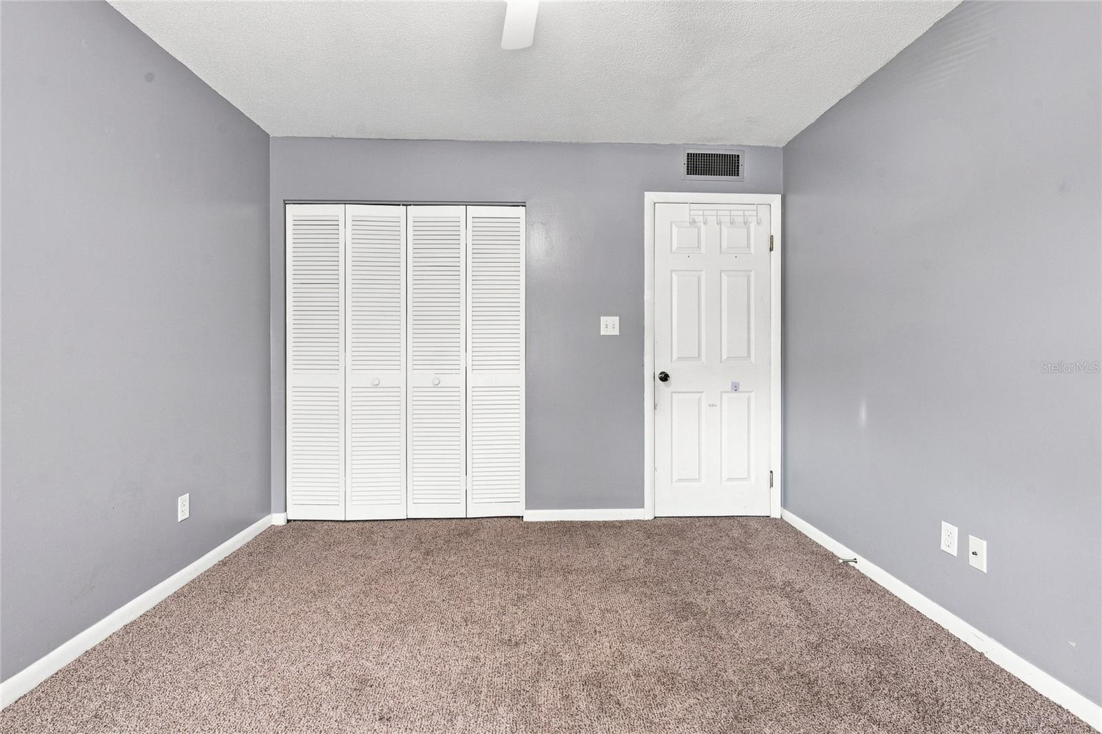 570 Bahia Cir #b Property Photo 11