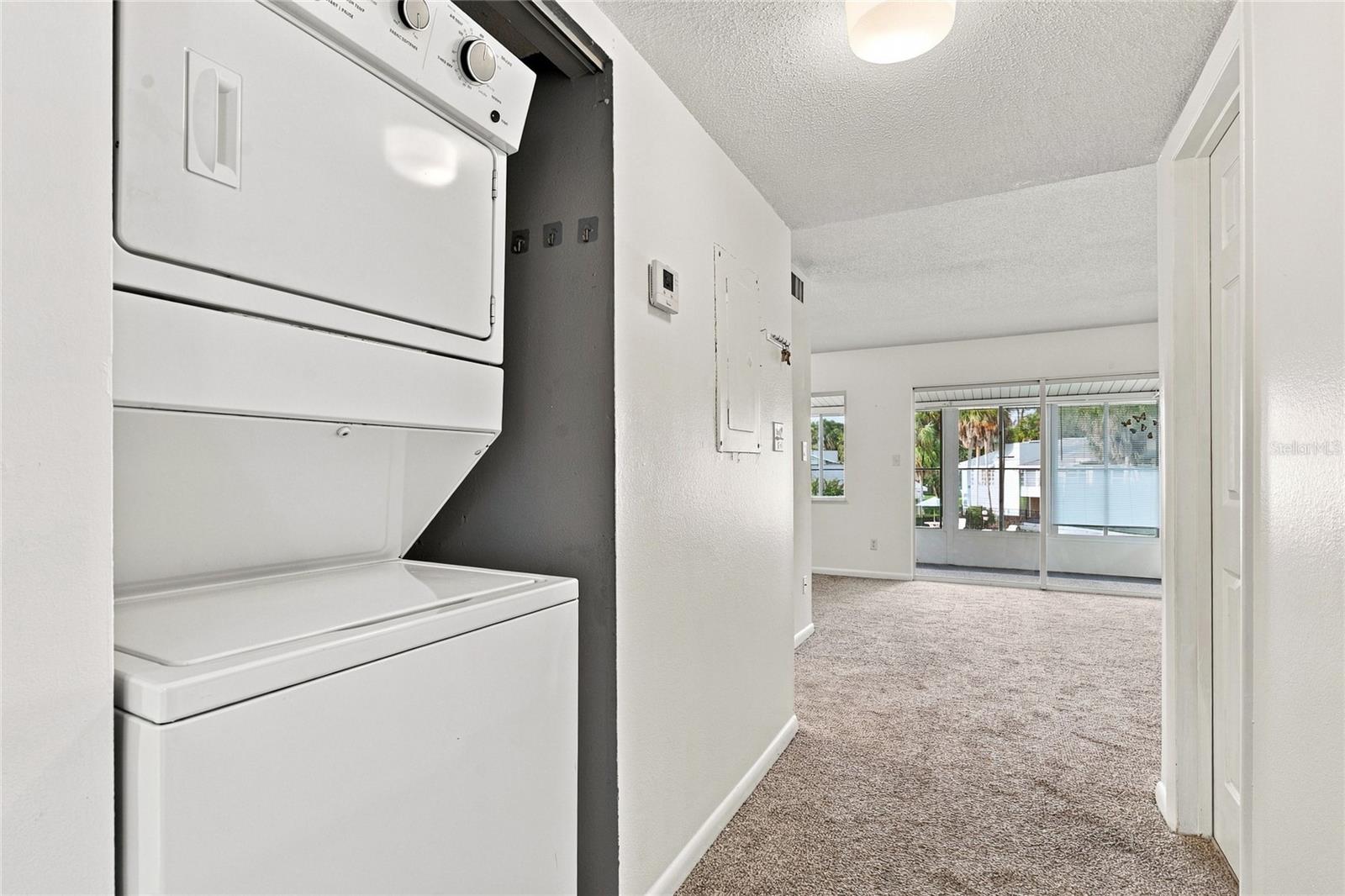 570 Bahia Cir #b Property Photo 18