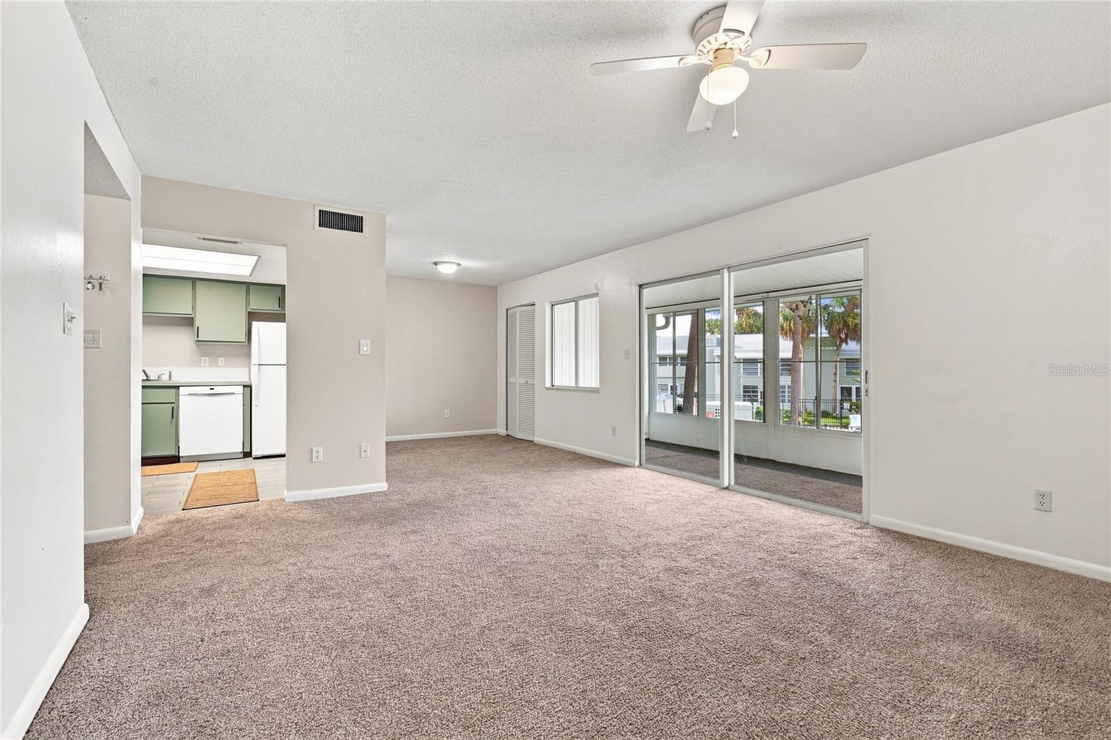 570 Bahia Cir #b Property Photo 20