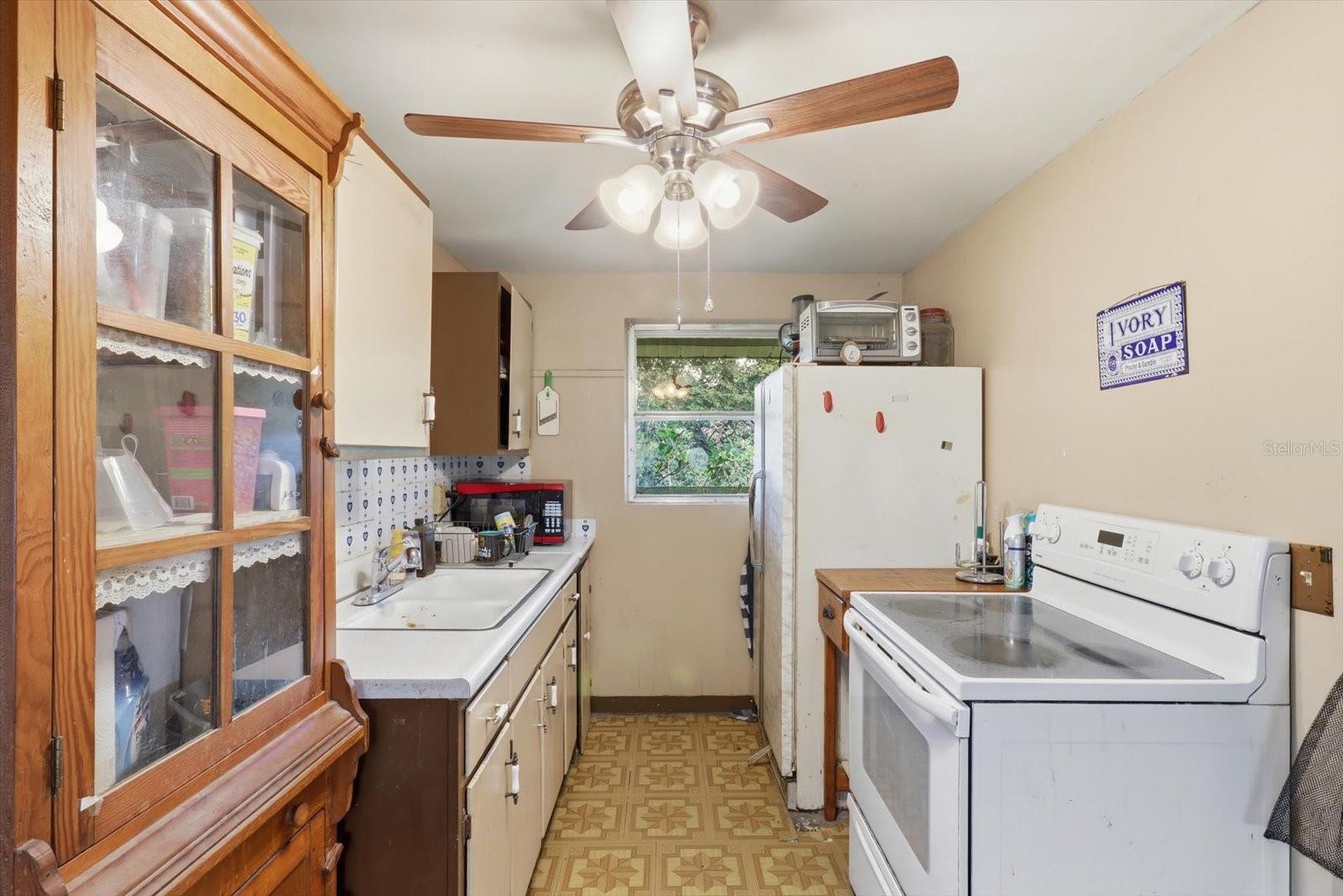 3750 Sw 181st Ct Property Photo 17