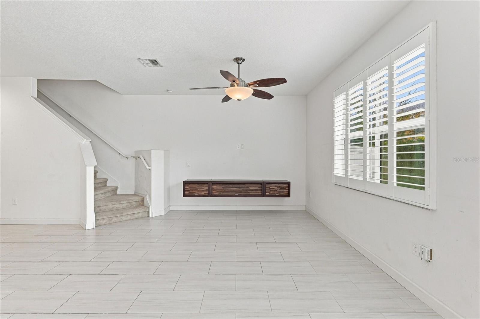 340 Golden Dewdrop Way Property Photo 8
