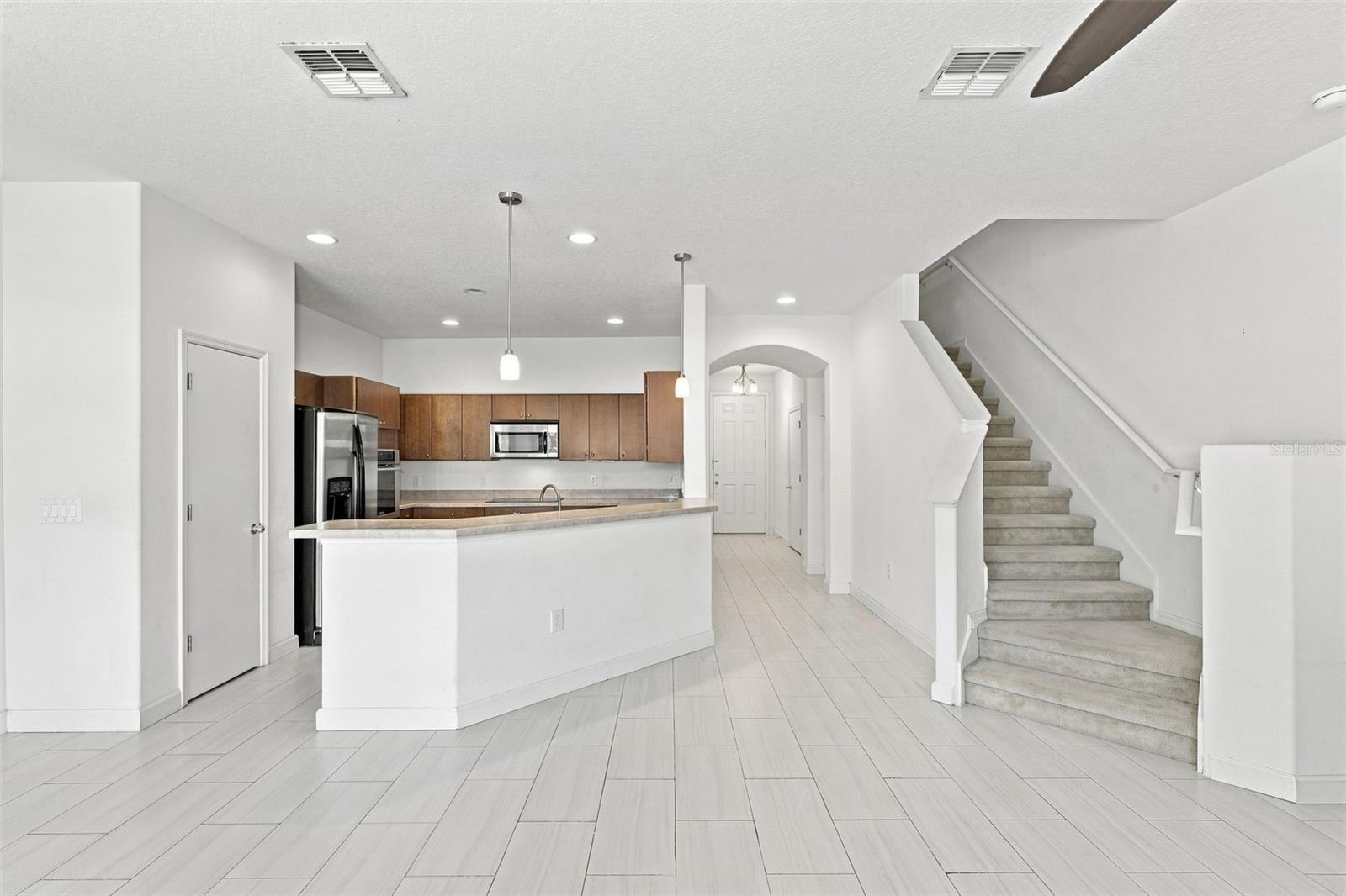 340 Golden Dewdrop Way Property Photo 13