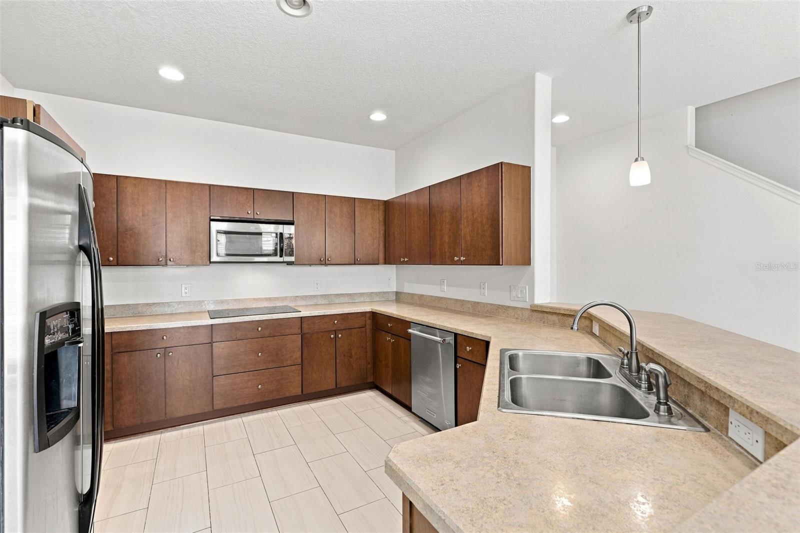340 Golden Dewdrop Way Property Photo 16