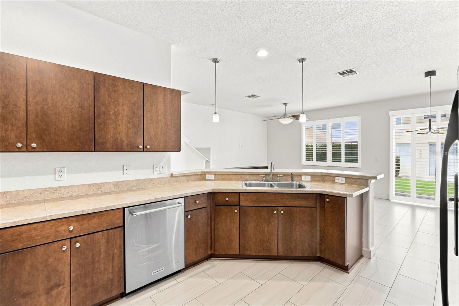 340 Golden Dewdrop Way Property Photo 17
