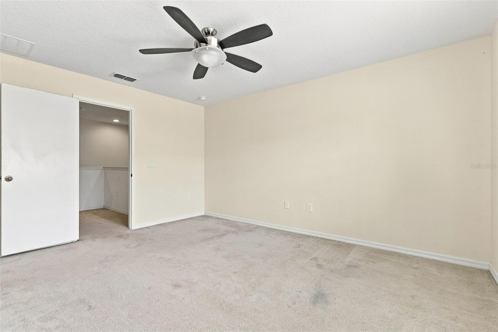 340 Golden Dewdrop Way Property Photo 23