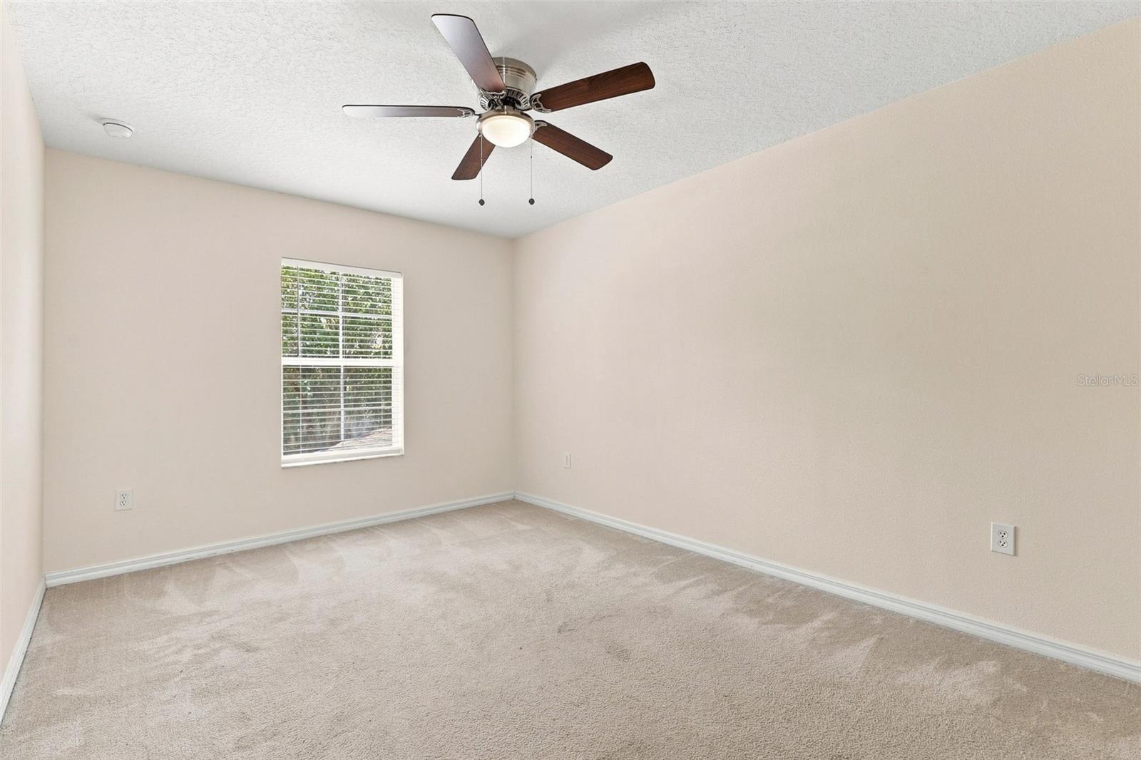 340 Golden Dewdrop Way Property Photo 27