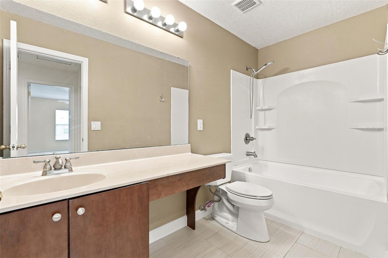 340 Golden Dewdrop Way Property Photo 28
