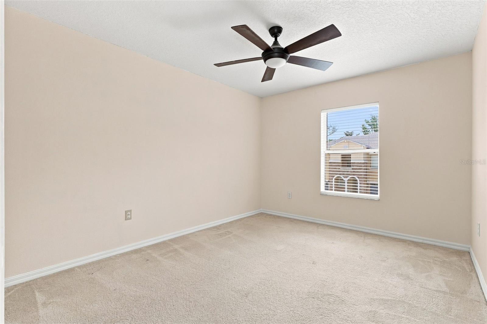 340 Golden Dewdrop Way Property Photo 29