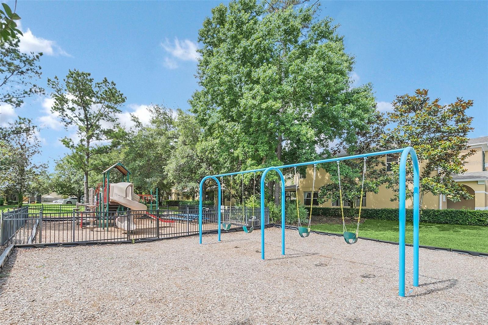 340 Golden Dewdrop Way Property Photo 37