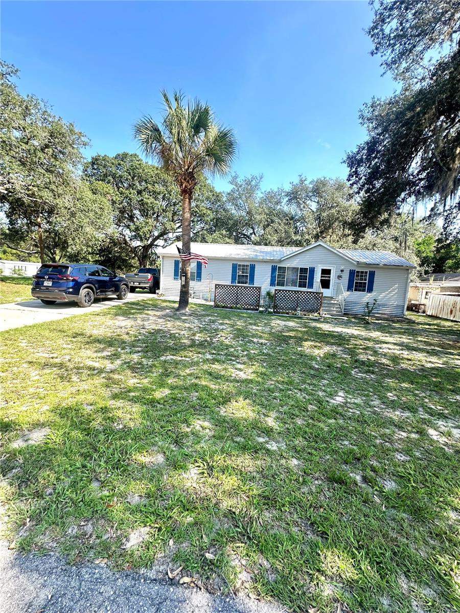 202 ASH ST Property Photo 1