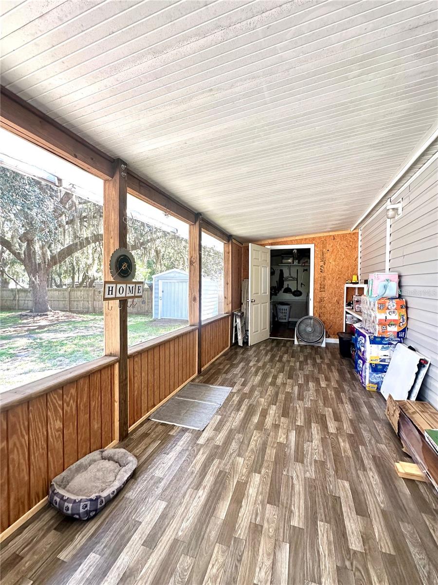202 Ash St Property Photo 9