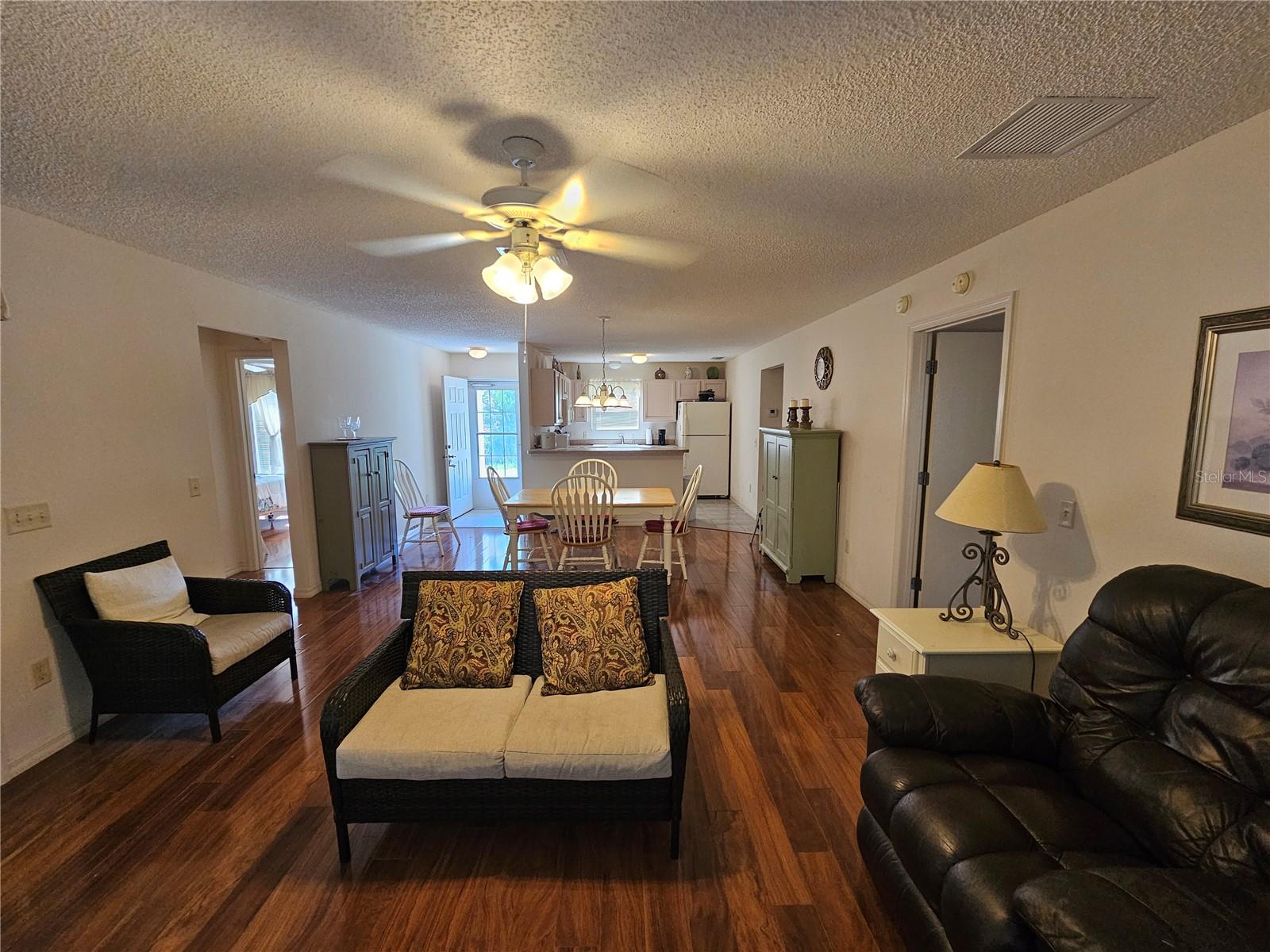 945 Candler Pl Property Photo 7