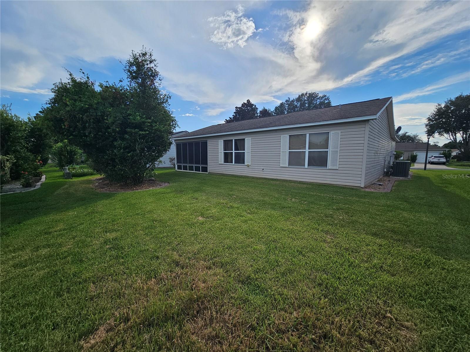 945 Candler Pl Property Photo 15