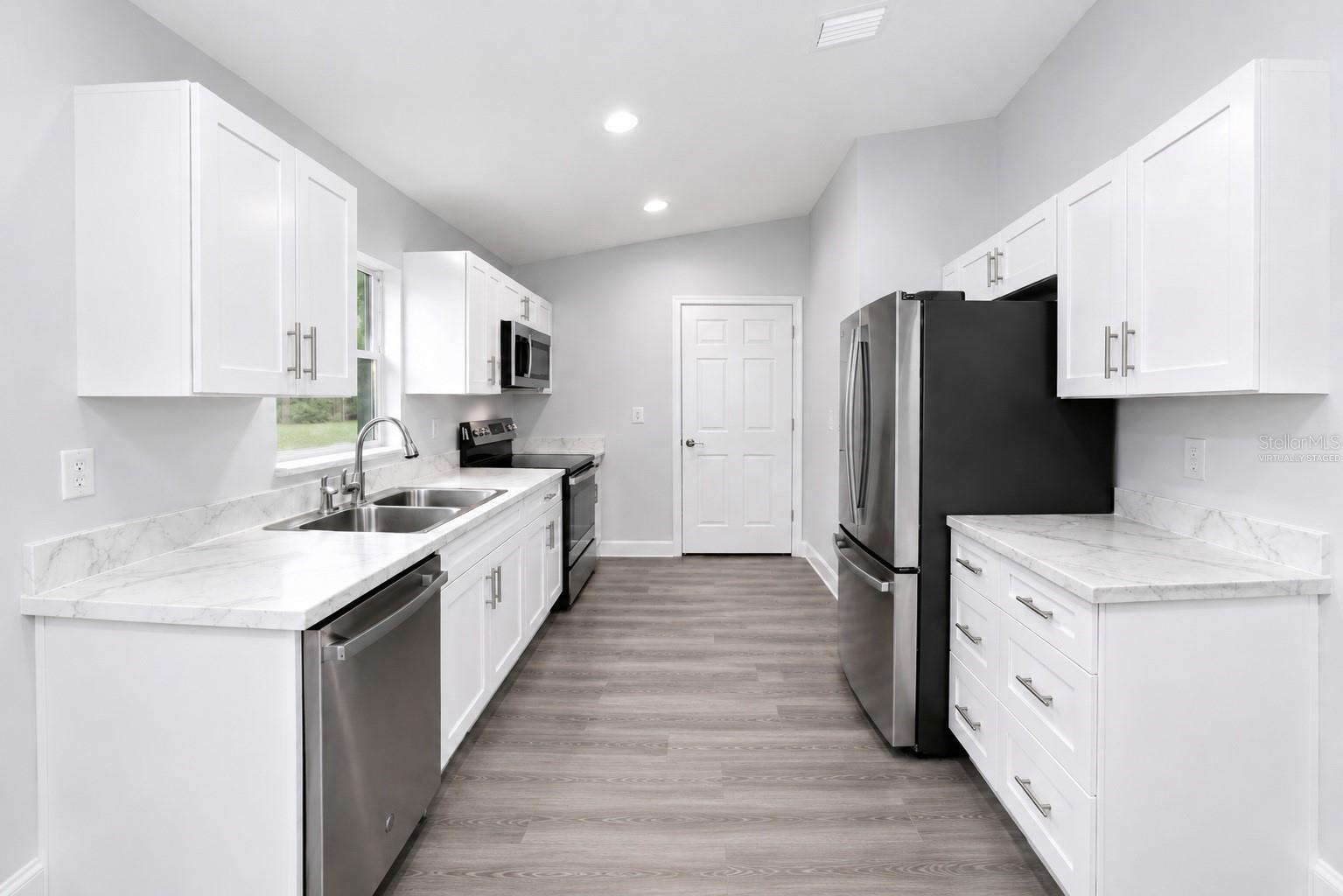 1825 Sw 150th Ct Property Photo 11