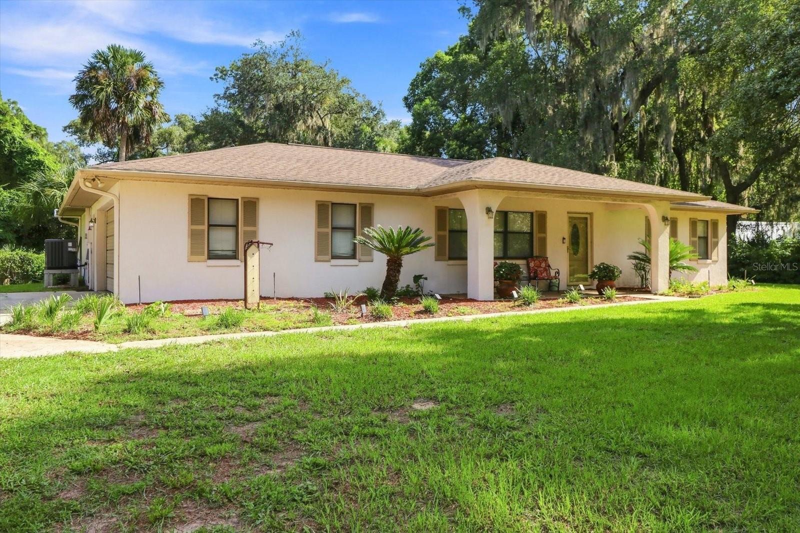 9685 W Tom Mason Dr Property Photo 1