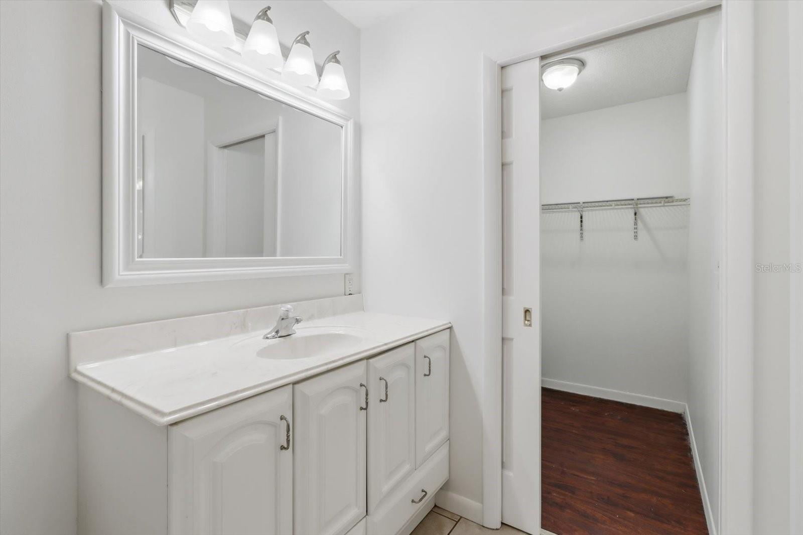 9685 W Tom Mason Dr Property Photo 12